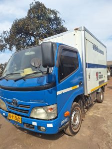 Toyota Dyna 2ton Refrigerated