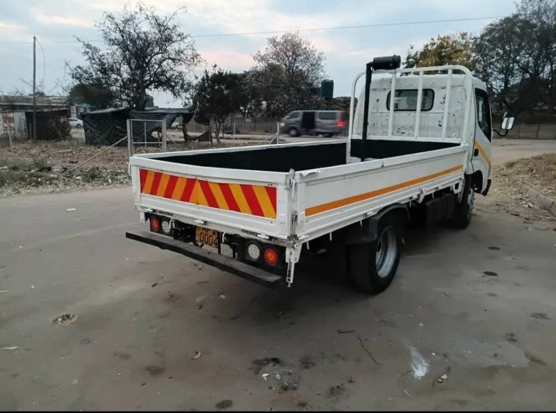 Toyota Dyna 2ton