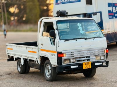 TOYOTA DYNA 1.5 TONNE